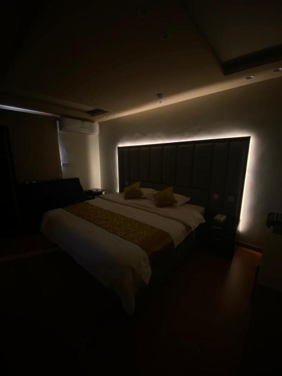 فندق ادوماتو Adomato Hotel Dawmat al-Jandal Экстерьер фото