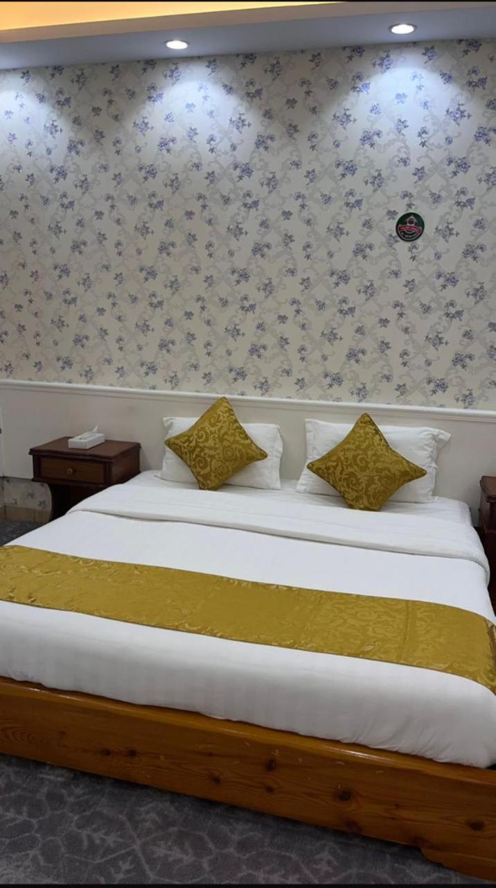 فندق ادوماتو Adomato Hotel Dawmat al-Jandal Экстерьер фото